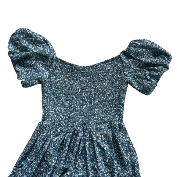 Petal & Pup Smocked Tiered Puff Sleeve Floral Blue White Mini Dress Size 8 - Picture 9 of 11